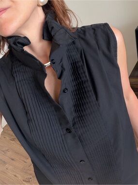 KMJ Bonsoir tuxedo Black Ruffle Collar Blouse